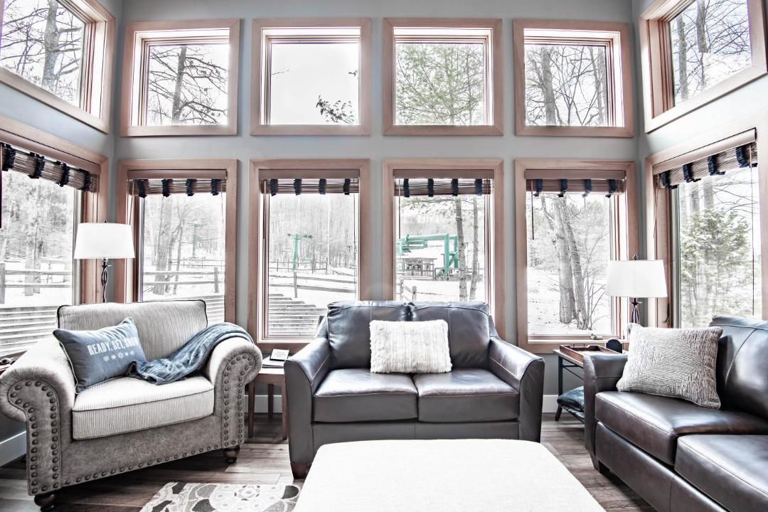 Photo of Livingroom in Boyne City