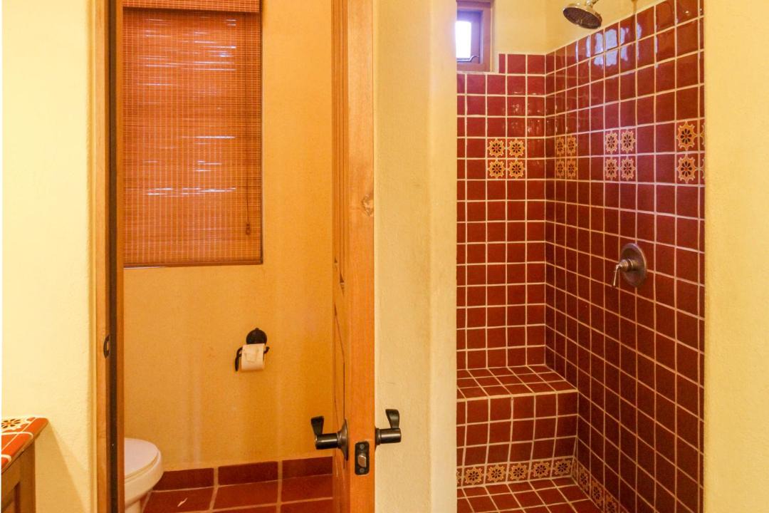 Photo of Bathroom in Nopolo