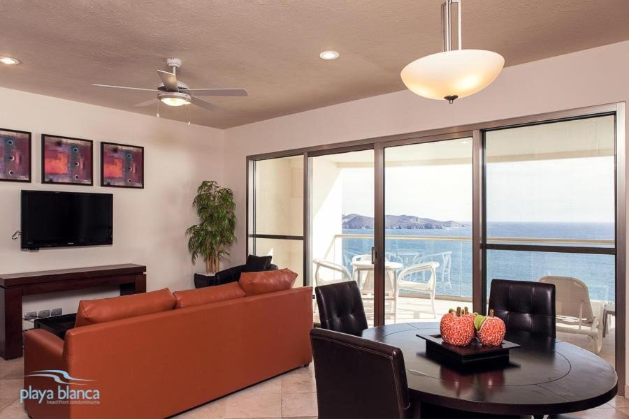 Photo of Livingroom in San Carlos