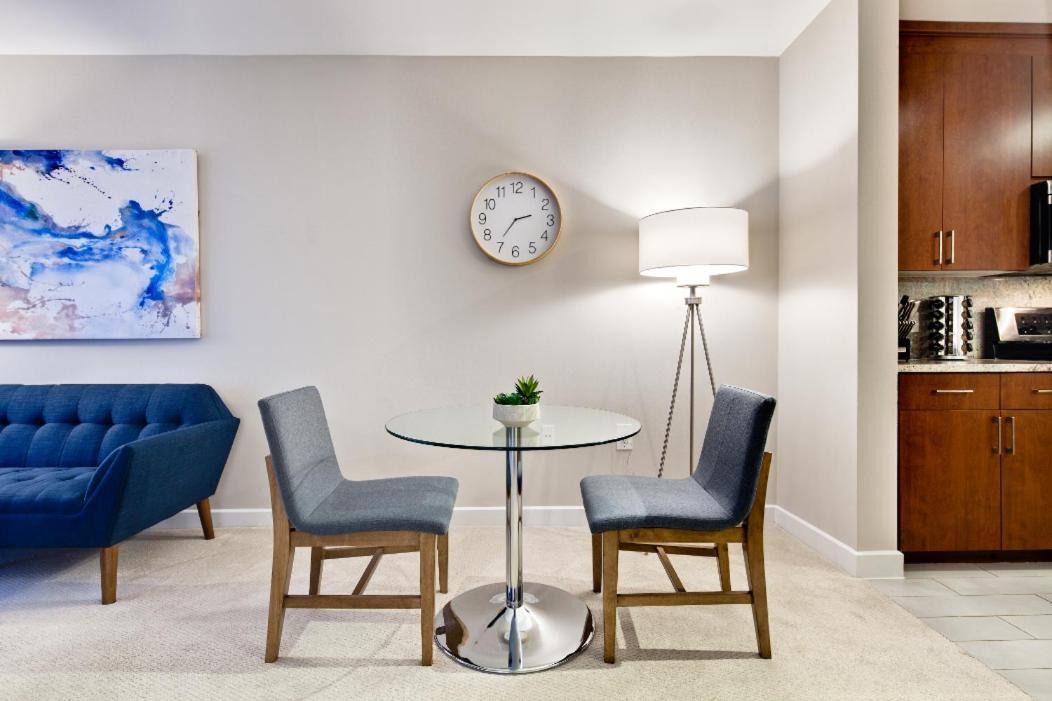 Photo of Livingroom in Old Town West