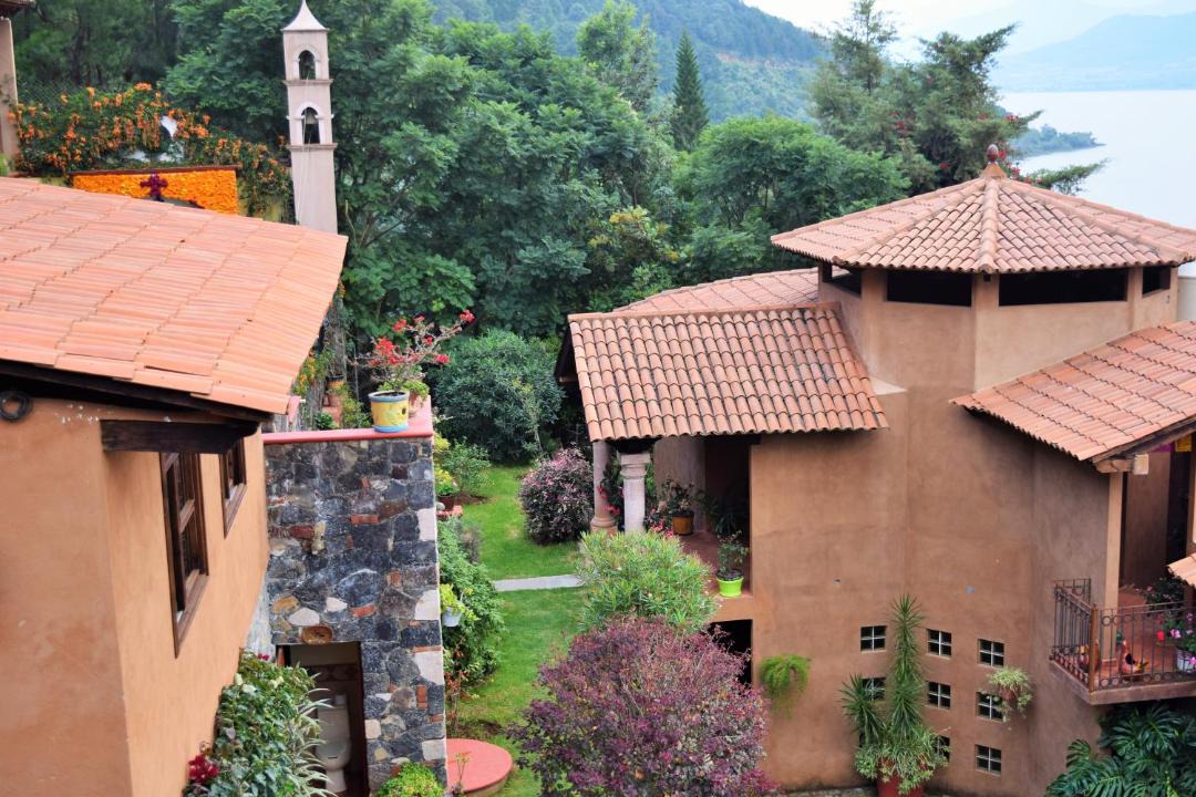 Photo of Buildings in Tzintzuntzan