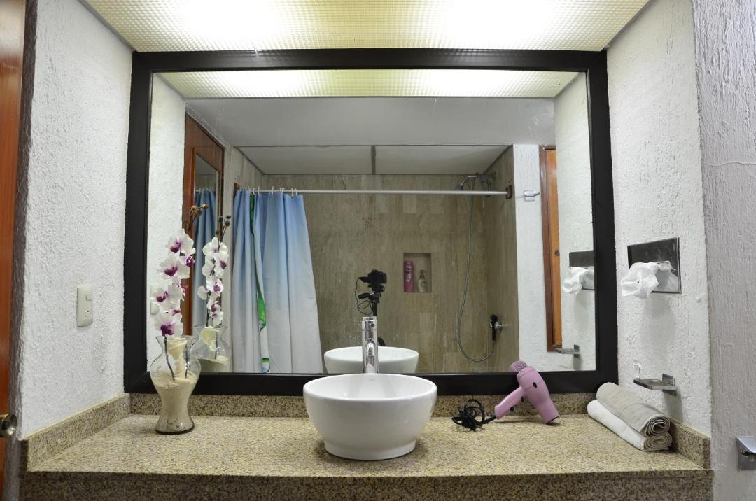 Photo of Bathroom in Zona Hotelera