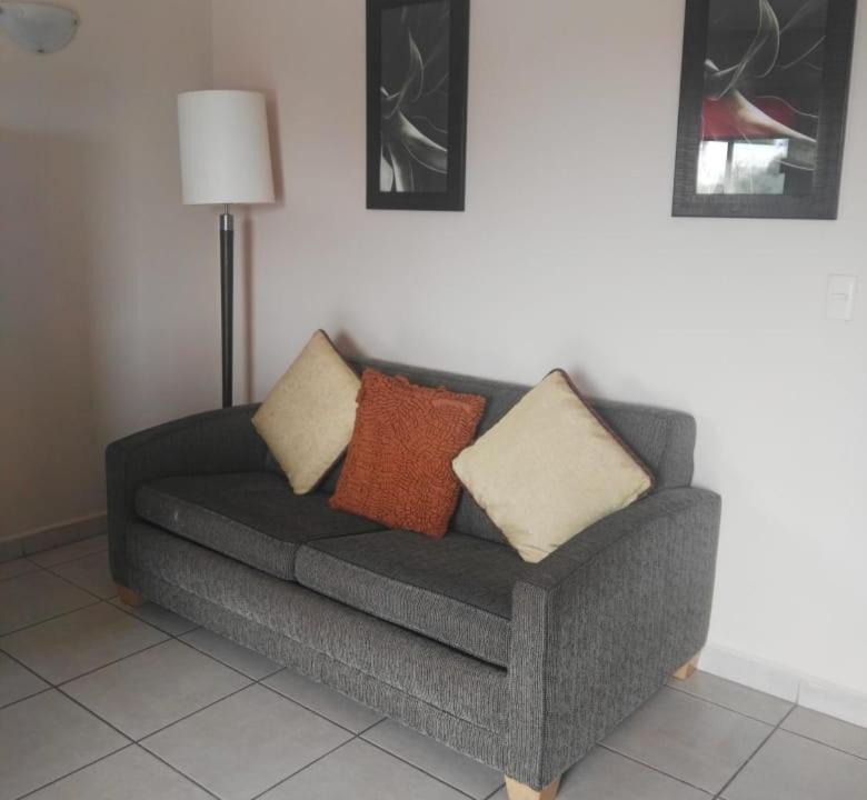 Photo of Livingroom in San Carlos