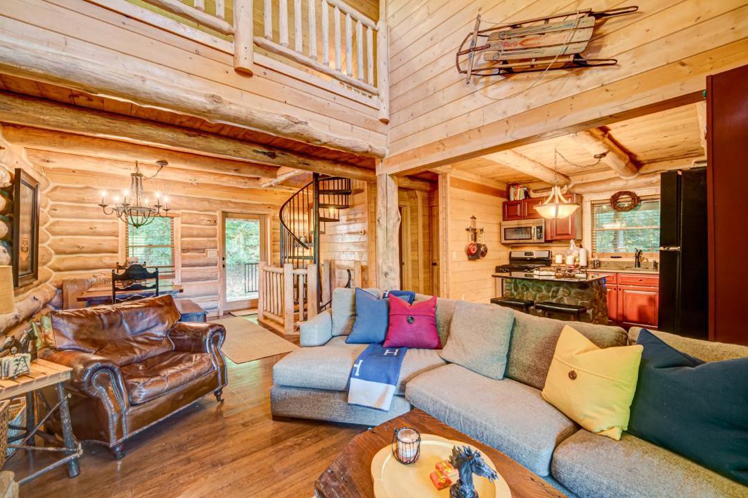 Photo of Livingroom in Blue Ridge