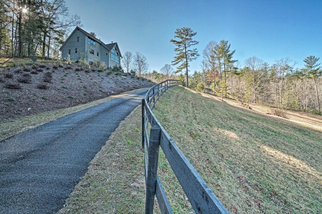 Photo of Others in Dahlonega