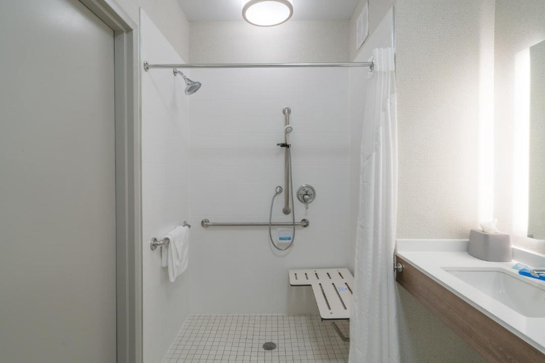 Photo of Bathroom in Radcliff