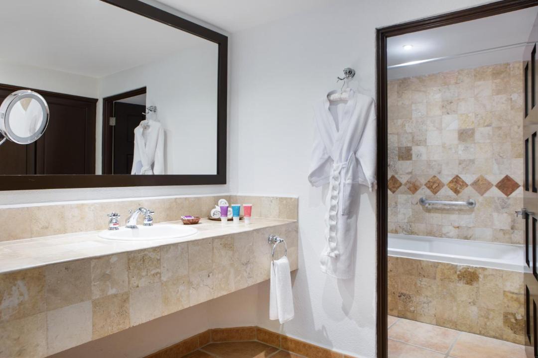 Photo of Bathroom in Zona Hotelera