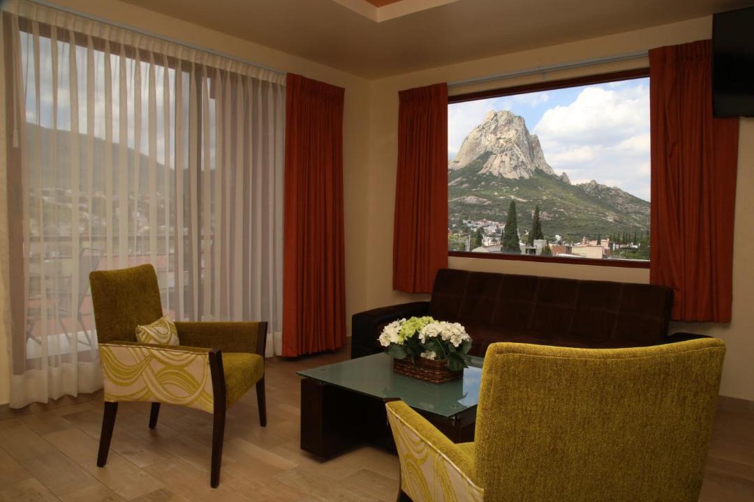 Photo of Livingroom in Bernal