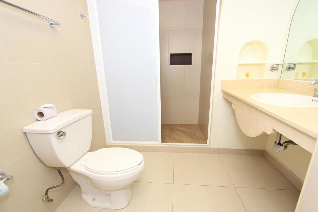 Photo of Bathroom in R