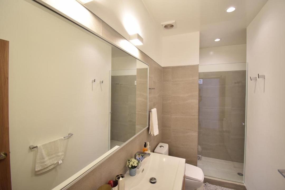 Photo of Bathroom in Del Valle