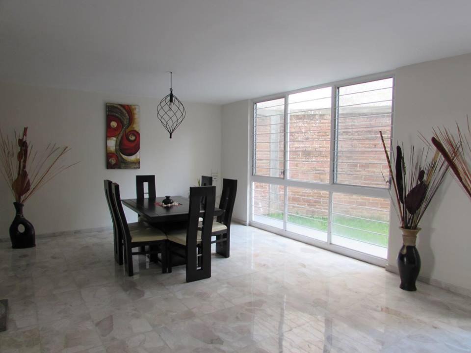 Photo of Livingroom in Financial District