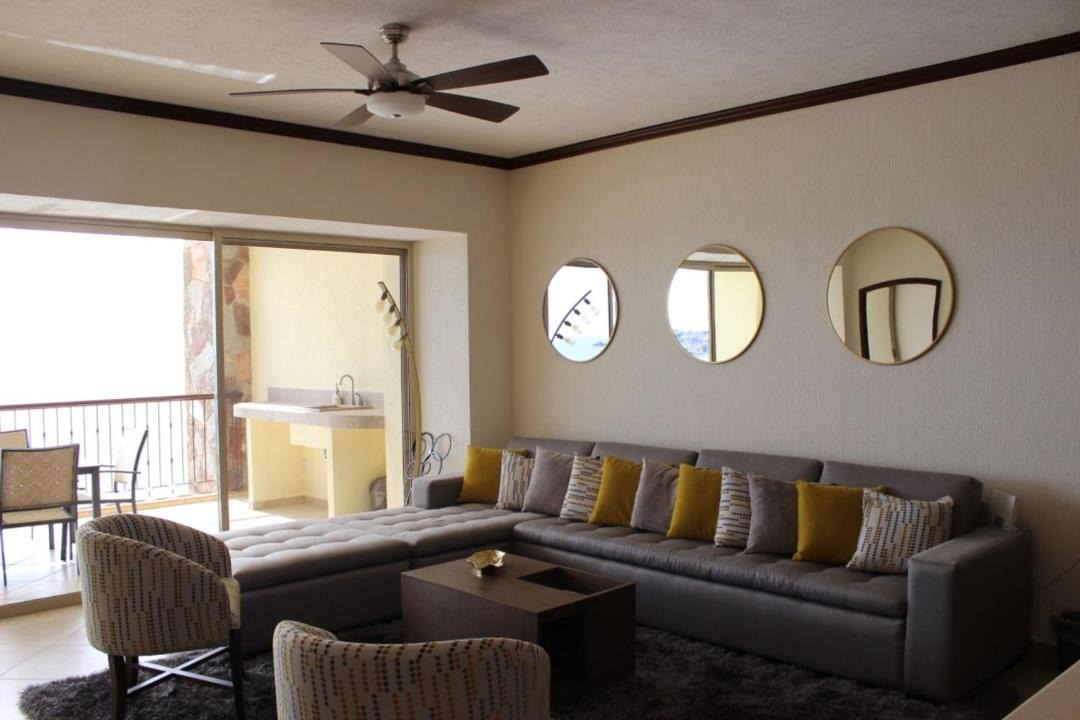 Photo of Livingroom in Bella Vista