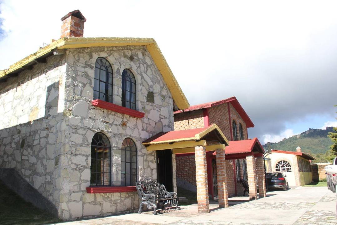 Photo of Buildings in La Estanzuela