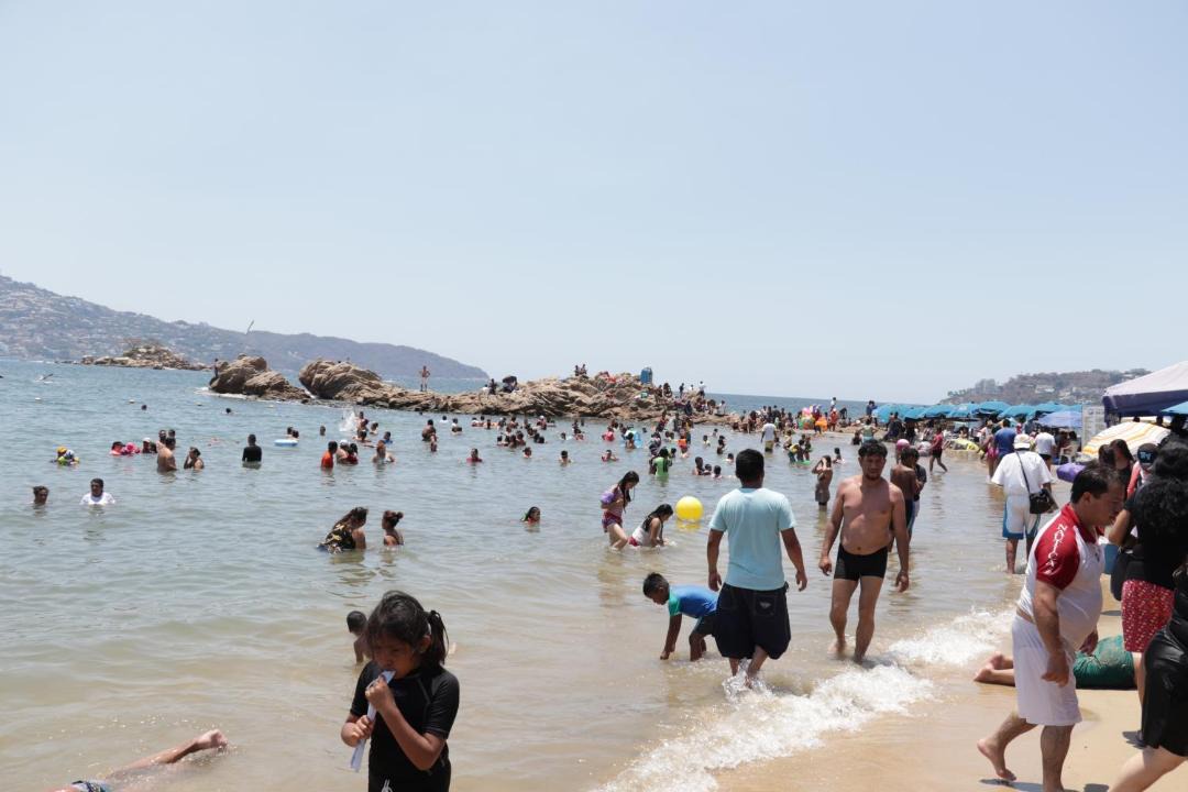 Photo of Human In Picture in Acapulco