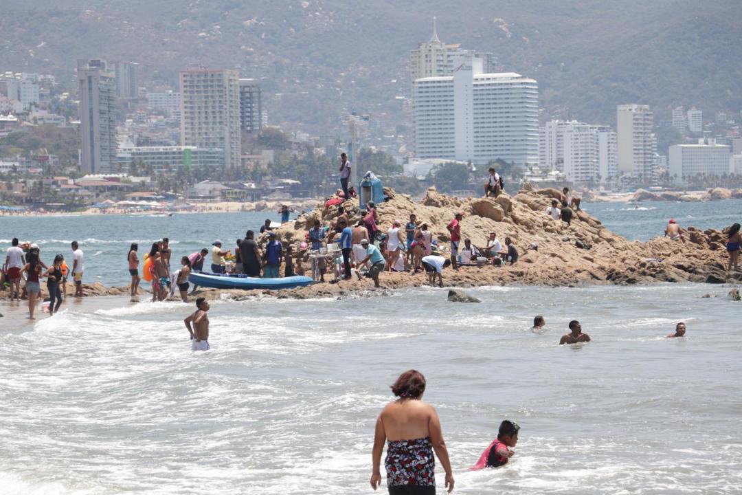 Photo of Human In Picture in Acapulco