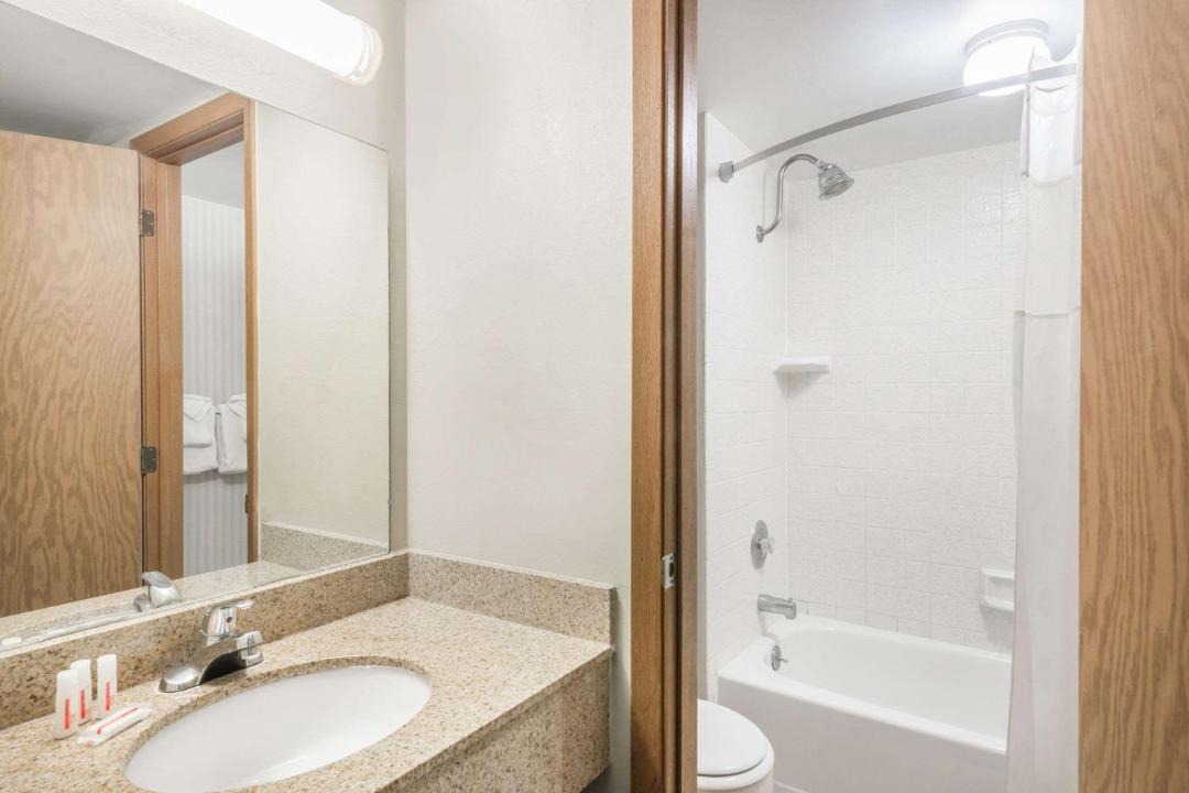 Photo of Bathroom in Xenia