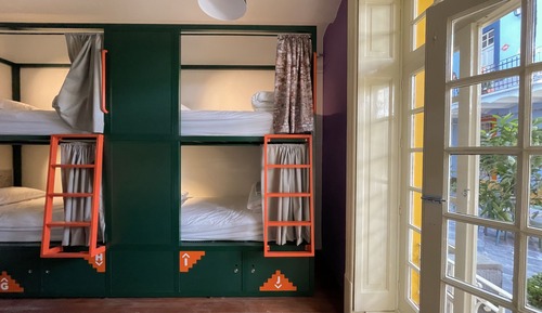 Shared Dormitory, Women only, Air conditioning