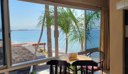 Studio with Sea Views