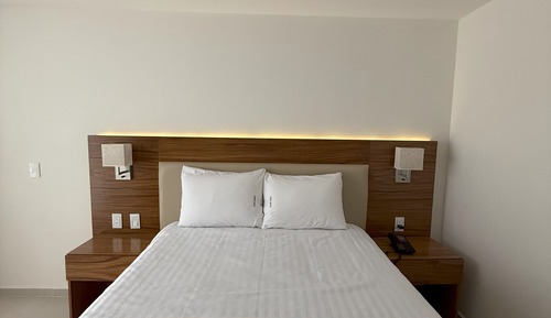 Standard Room, 1 Queen Bed, Terrace