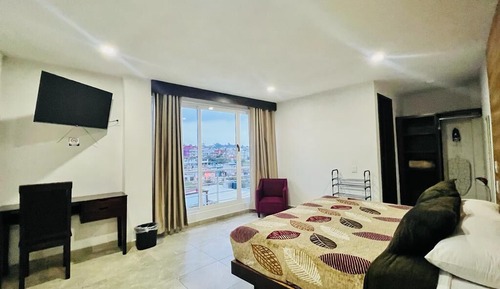 Junior Room, Balcony, City View