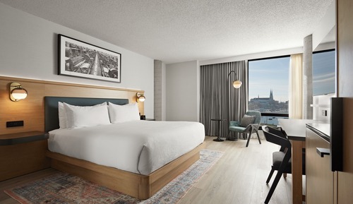 Standard Room, 1 King Bed, Bay View