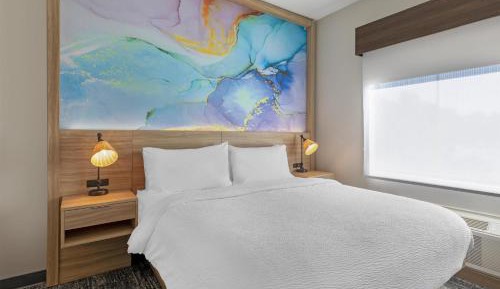King Suite with Sofa Bed and Kitchenette - Non-Smoking