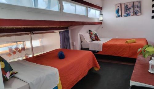 Basic Triple Room with Shared Bathroom