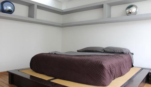 Deluxe Queen Studio 