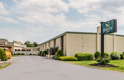 Bangor Hotel | Quality Inn Bangor Airport