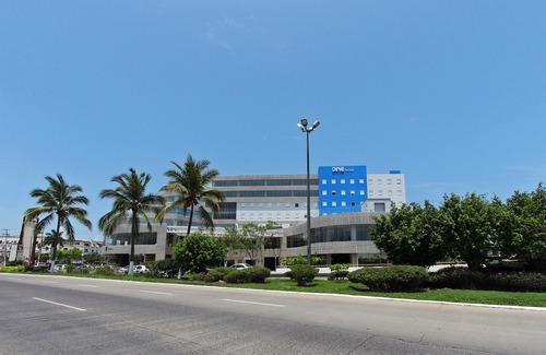 Area Militar de Vallarta Hotel | One Puerto Vallarta Aeropuerto