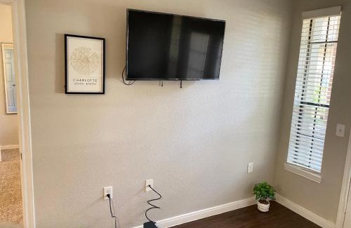 Texas Medical Center Apartment | Modern Apartment in Downton Houston