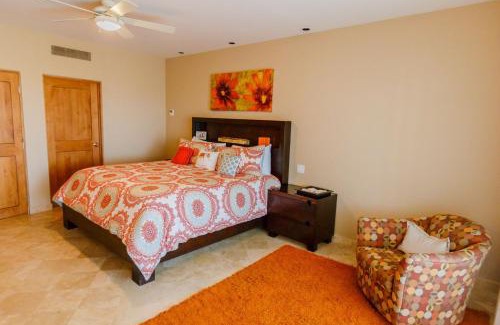 Zona Hotelera House | Las Maanitas F4304 3 BR by Casago
