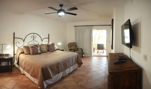 Zona Hotelera House | Las Maanitas C1073 BR by Casago