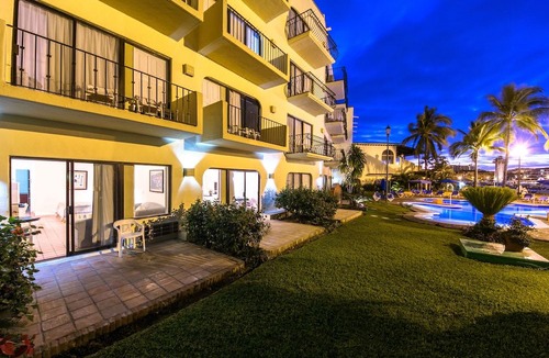 Isla Iguana Hotel | Flamingo Vallarta Hotel & Marina