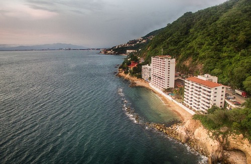 South Shore Hotel Area Hotel | Costa Sur Resort & Spa