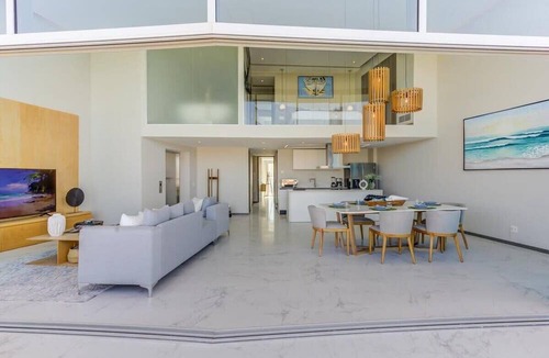 Flamingos Apartment | Beachfront Marítima Penthouse w/ 2 Pools & Gym