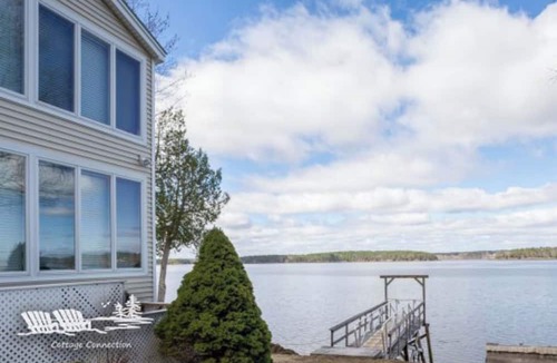 Westport House | BELLA VISTA WATERFRONT | 3 Bed, 2 Bath