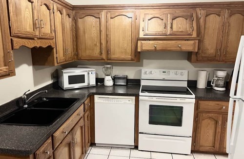 Pharr House | Large, Quiet Home w/Excellent Heated Indoor Pool, Pet-Friendly!