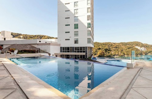 Puerto Marques Apartment | Torre Blanca Apartment