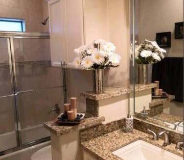 McAllen Apartment | Hermosa casa dentro del lujoso condominio con alberca y mas