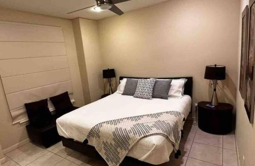 McAllen Apartment | Hermosa casa dentro del lujoso condominio con alberca y mas