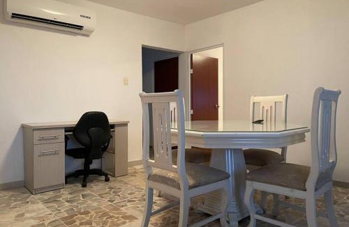 Culiacan House | Casa confortable. Dos. Recamaras. Sala comedor.