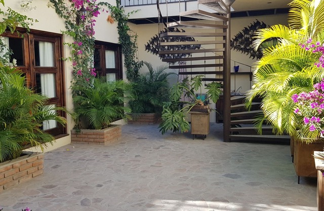 Posada de las Flores La Paz