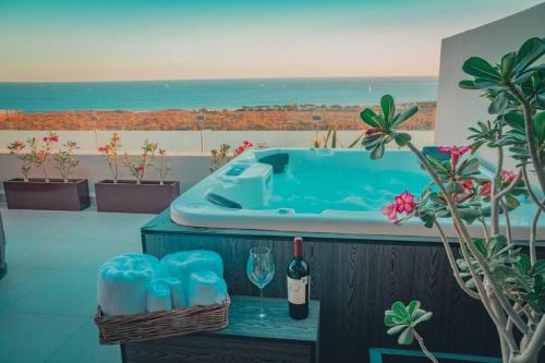 El Tezal Apartment | Stylish Penthouse 2Bdr at Vista Vela !